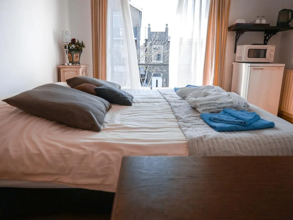 Hotel / Pension Villa Tanahlot Netherlands